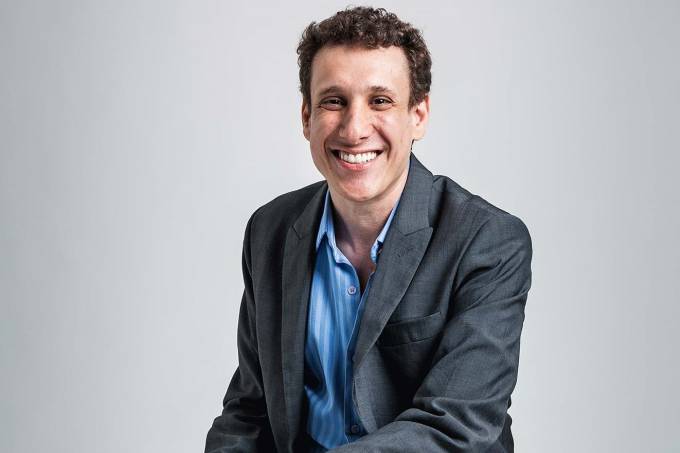Samy Dana, economista e comentarista, vai comandar a palestra inaugural no novo Escritório de Investimentos do Sicredi
