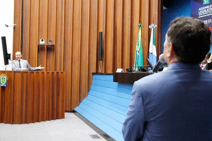 Vários parlamentares manifestaram opinião sobre a mudança no sistema eleitoral