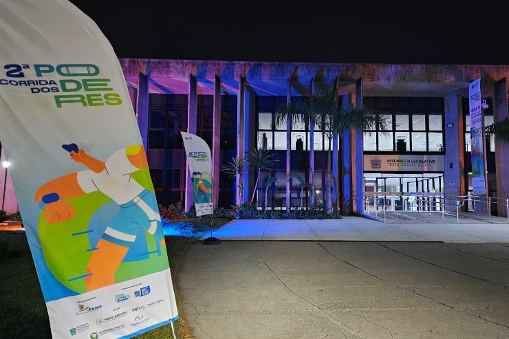 ALEMS foi iluminada para o Outubro Rosa e os preparativos da Corrida já estão prontos