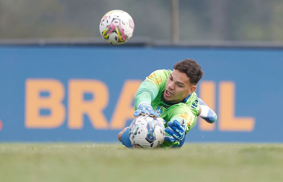 Ederson volta ao gol da seleção e diz que objetivo é ser titular na Copa do Mundo de 2026