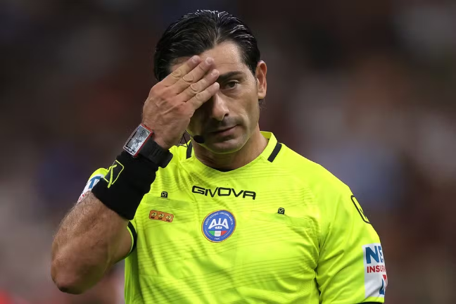 Uefa afasta árbitro de jogo da Liga dos Campeões por ameaça de morte a jogador, diz jornal