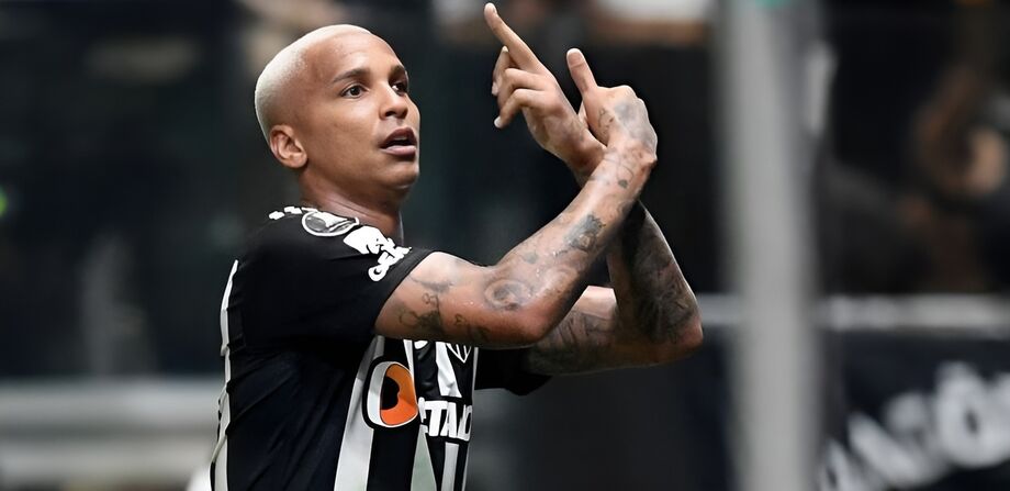 Deyverson marcou dois gols na vitória do Atlético-MG sobre o Cuiabá, nesta terça-feira