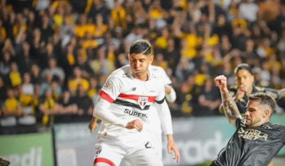 São Paulo empatou com o Criciúma, em SC, neste sábado.