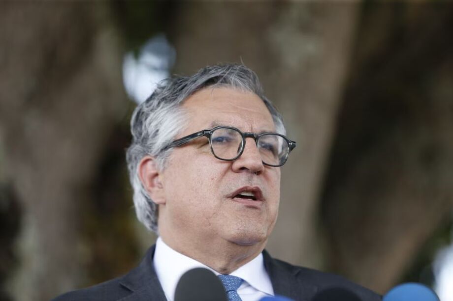 Padilha afirmou que é preciso 'adequar o crescimento das emendas ao marco fiscal'