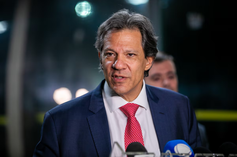 Haddad prevê estabilidade do dólar e reforça importância do pacote fiscal para equilibrar a economia e aprovar o Orçamento de 2025.