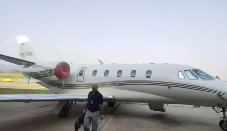 A aeronave de Gusttavo Lima, vendida para o dono da Vai de Bet, foi apreendida em Jundiaí, no Estado de São Paulo, no dia 4 de setembro.