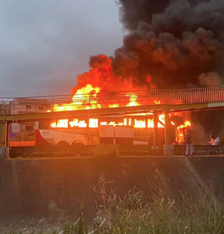 Torcidas de Palmeiras e Cruzeiro entraram em confronto na Fernão Dias.