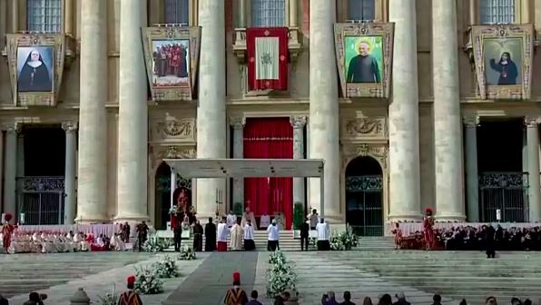 Papa Francisco canoniza padre por milagre na Amazônia