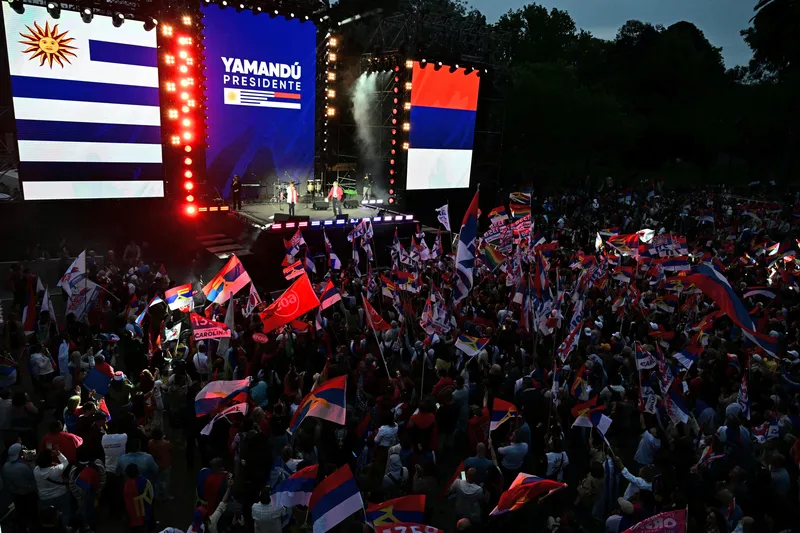 Yamandú Orsi está na frente nas pesquisas