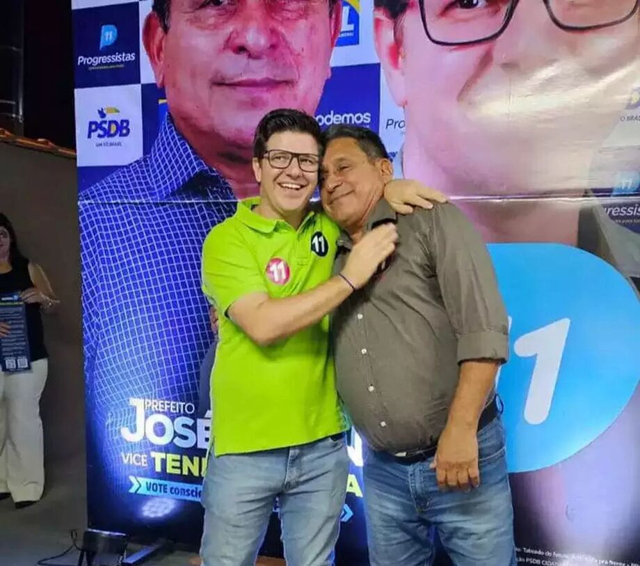 Prefeito José Natan ao lado do vice Tenente Ávila.
