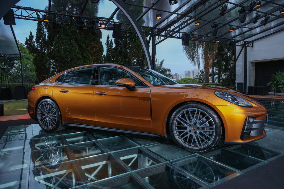 Porsche apresenta o novo Panamera no Brasil