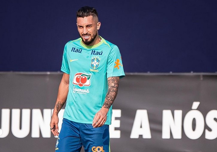Alex Telles vem sendo um dos destaques do Botafogo neste ano
