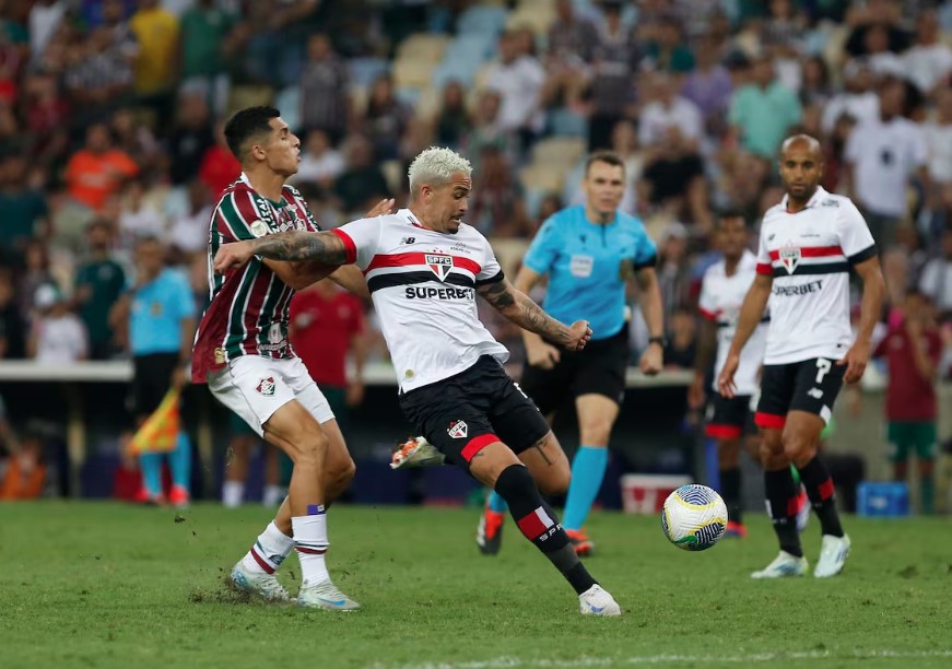 Erro de árbitro em duelo entre Fluminense e São Paulo foi parar nos tribunais