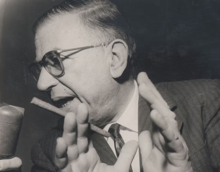 Além de motivos políticos, Jean-Paul Sartre explicou que um Nobel de Literatura teria um peso sob o seu trabalho