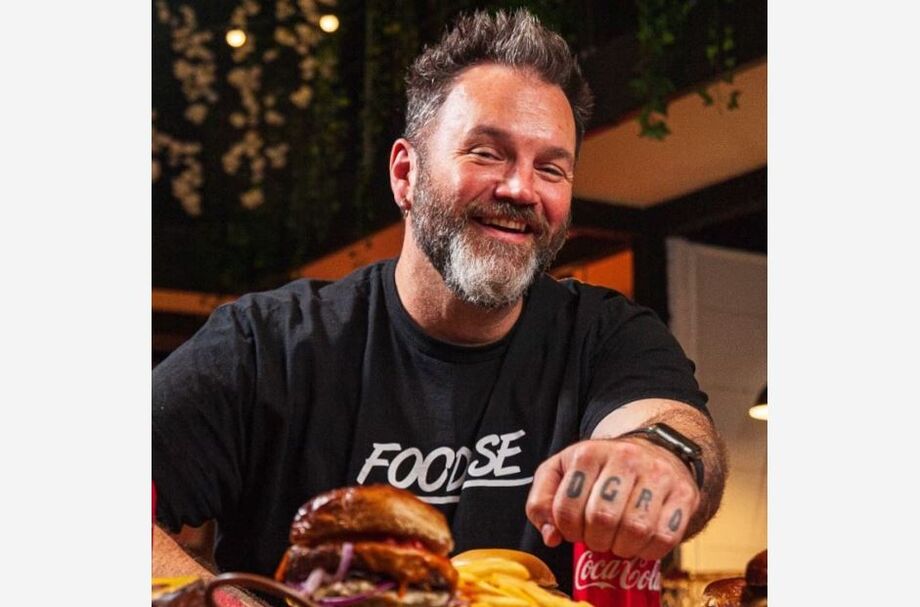 O chef de cozinha, apresentador e empresário Jimmy Ogro.