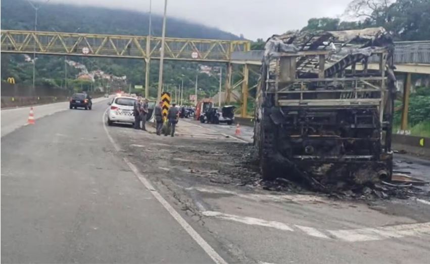 Emboscada de torcedores do Palmeiras a cruzeirenses terminou com um morto e quase 20 feridos.