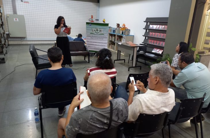 No último sábado (5), foi lançado o livro Das saudades que eu sinto, da escritora Nãnashara Boehm, residente em Corumbá