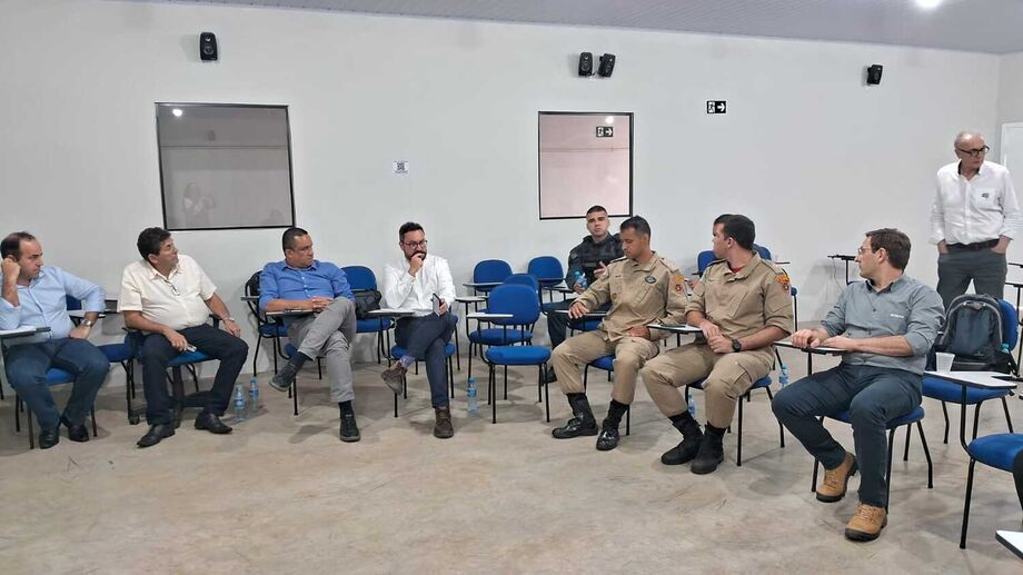 Durante a apresentação do plano estratégico, membros do poder público e de entidades de Inocência e cidades vizinhas participaram de debates sobre o futuro da região com a chegada do Projeto Sucuriú.