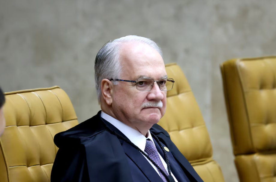 Edson Fachin relata processos que questionam Política Antimanicomial