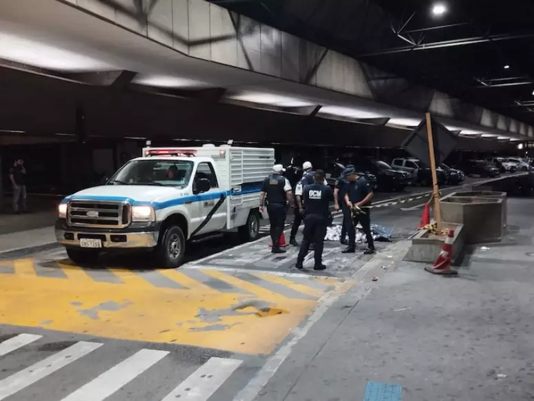Morte de empresário delator do PCC no Aeroporto de Guarulhos: Polícia apreende fuzis e pistola