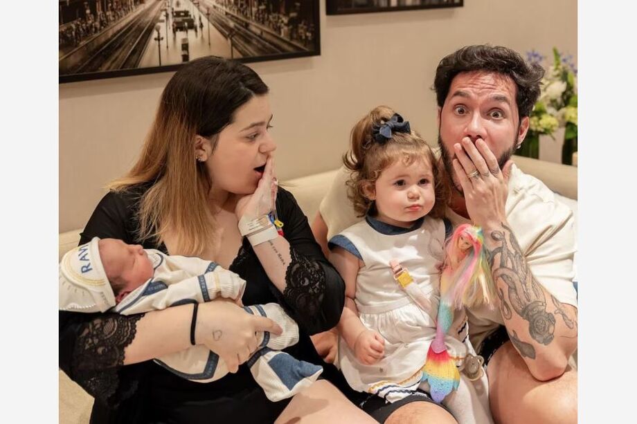 Eliezer compartilhou registro ao lado da família nesta segunda-feira, 18.
