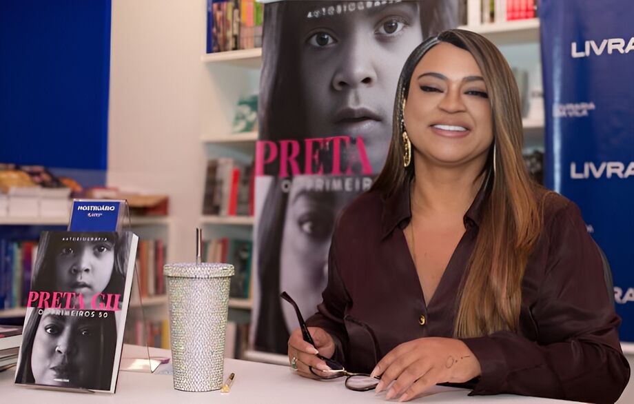 Preta Gil durante lançamento de sua autobiografia em agosto. Cantora recebeu alta após nova internação neste domingo, 17