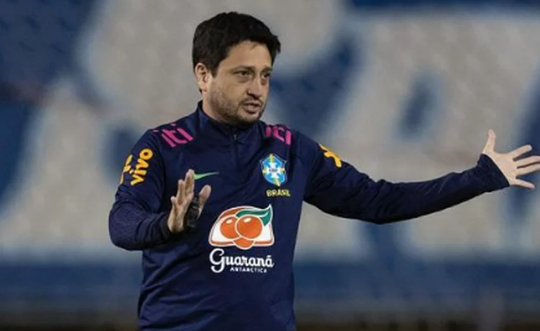 Arthur Elias exalta força ofensiva da seleção feminina contra Austrália: 'Criamos mais chances'