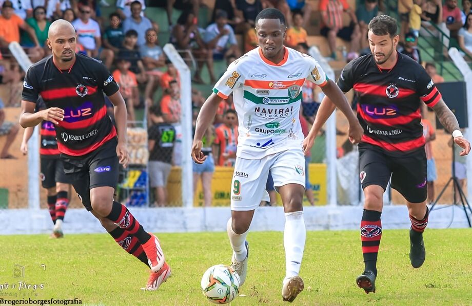 Naviraiense e Águia Negra se enfrentaram duas vezes na competição, com dois empates