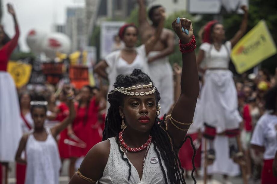 Movimentos negros e entidades se reuniram na Avenida Paulista, em São Paulo, em ato pelo Dia da Consciência Negra no ano passado