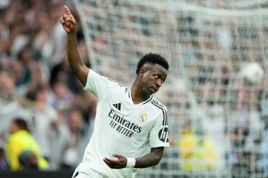 Vinícius Júnior foi exaltado pelo técnico Carlo Ancelotti