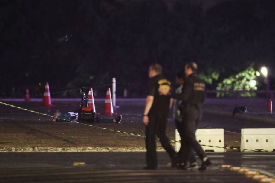 Sequência de explosões na Praça dos Três Poderes fez o local ser isolado