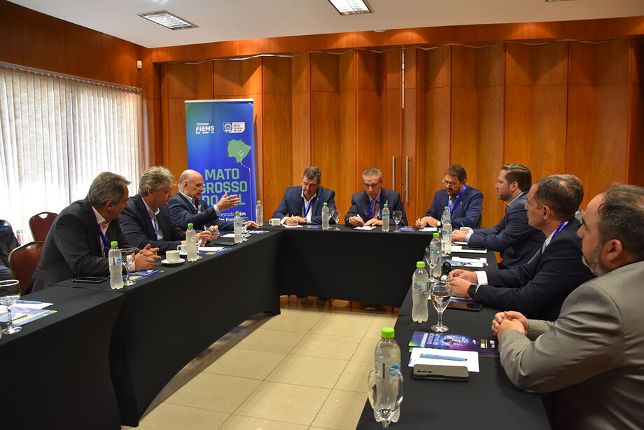 Empresários e governo discutem integração na Expo Paraguay Brasil