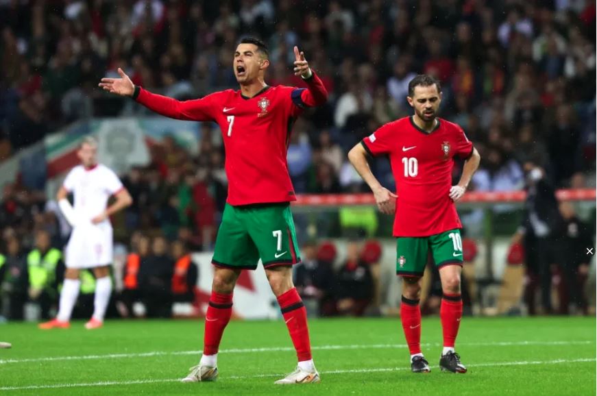 Cristiano Ronaldo faz dois, Portugal goleia a Polônia e avança na Liga das Nações