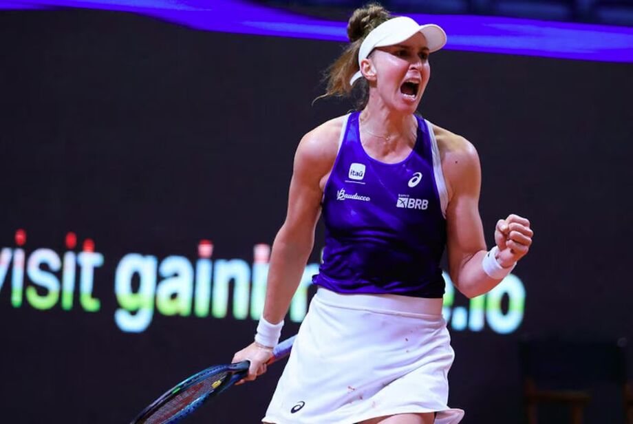 Luiz Candido/CBTBia Haddad manteve o Brasil vivo em duelo com a Argentina na Billie Jean King Cup.