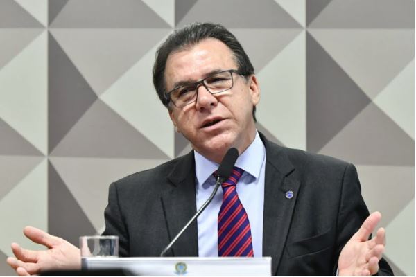 Marinho defende fim da escala 6x1 e diz que governo tem 'grande simpatia' pela proposta