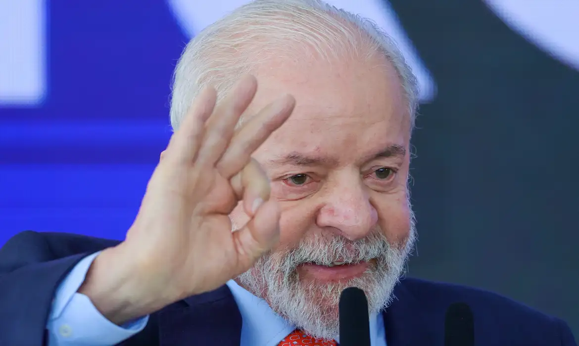 Estou vivo, diz Lula sobre tentativa de golpe