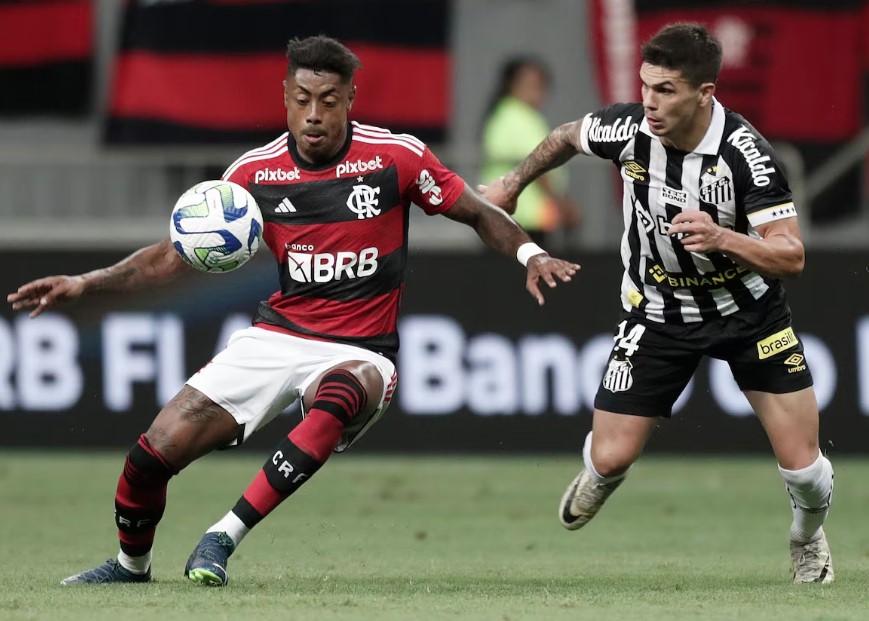 Bruno Henrique é suspeito de ter recebido cartão para esquema de apostas em partida contra o Santos em novembro de 2023