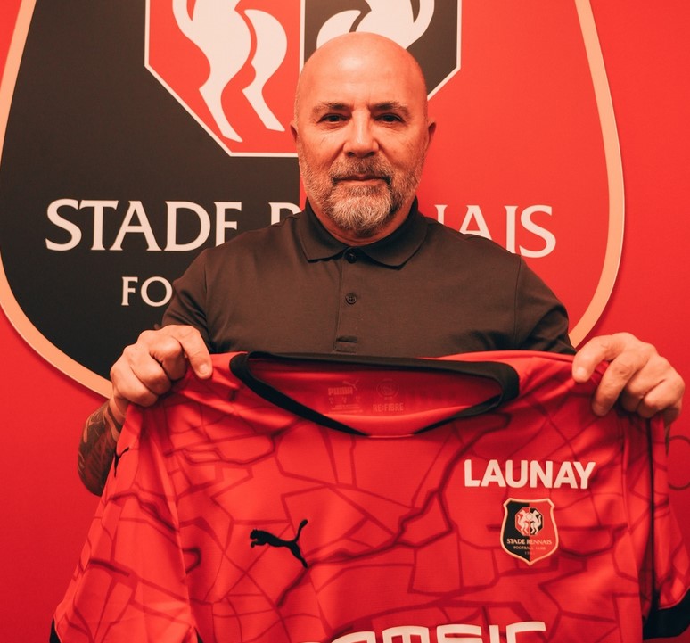 Sampaoli é anunciado como novo técnico do Rennes, da França