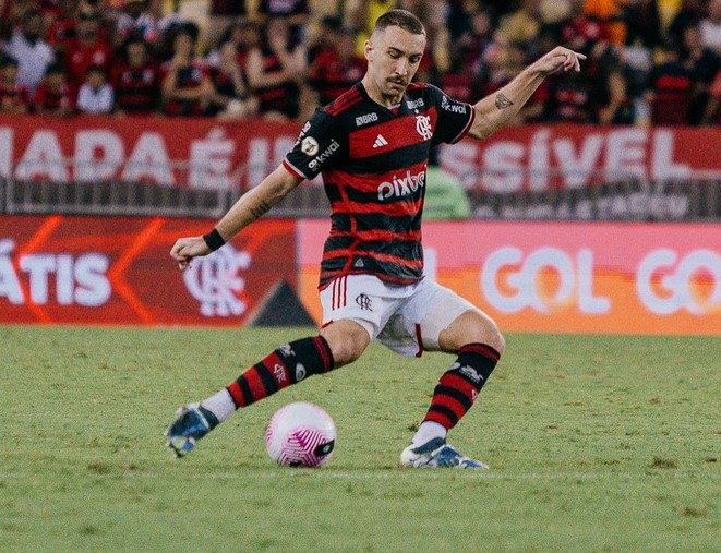 Leo Ortiz, zagueiro do Flamengo, foi convocado para a seleção brasileira