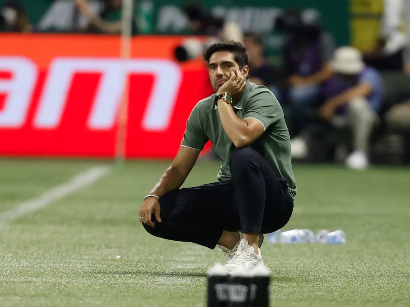 Abel Ferreira durante o jogo do Palmeiras contra o Botafogo no Allianz Parque