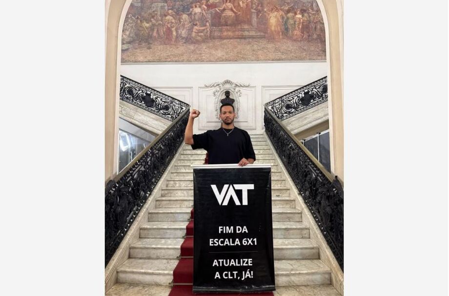 O tiktoker Rick Azevedo, criador do Movimento ovimento Vida Além do Trabalho (VAT), se elegeu vereador no Rio de Janeiro pelo PSOL pregando o fim da escala de trabalho de 6x1