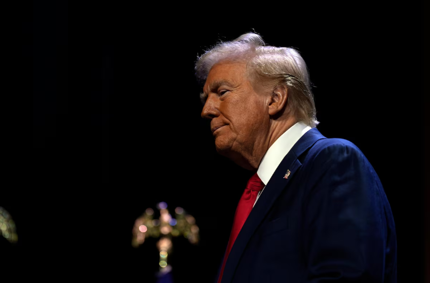 Donald Trump agradeceu a Nikki Haley e Mike Pompeo, mas apontou que eles não devem voltar ao governo