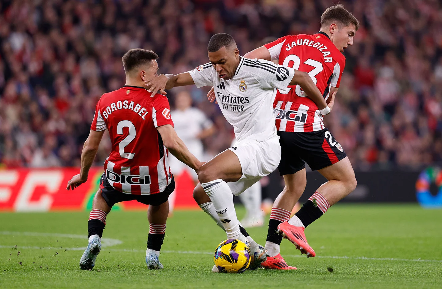 Mbappé erra pênalti, Real perde em Bilbao e vê Barcelona abrir nova vantagem no Espanhol