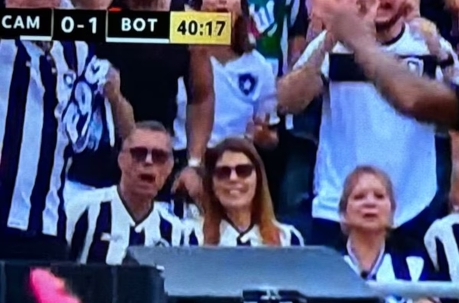 Fábio Mitidieri (PSD), governador de Sergipe, é visto assistindo à final da Libertadores.