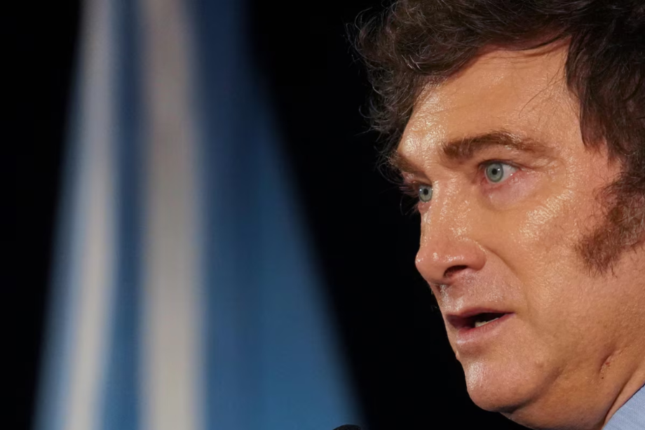 Nesta terça-feira, 10, Javier Milei completou um ano frente à presidência da Argentina.
