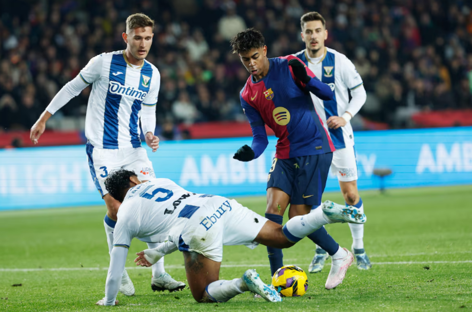 Lamine Yamal concordou com a Bola de Ouro entregue a Rodri nesta temporada de 2024.
