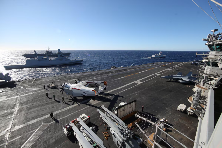 O porta-aviões USS Harry S. Truman.
