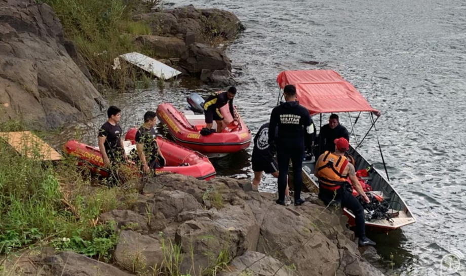 Mergulhadores da Marinha atuam com o apoios do Corpo de Bombeiros dos Estados do Tocantins, Pará e Maranhão.