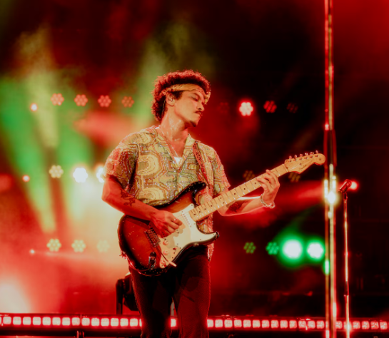 Bruno Mars em apresentação no Estádio do Morumbis, em São Paulo.