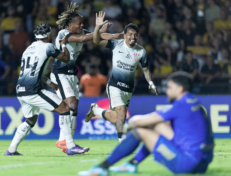 Corinthians venceu o Criciúma no último sábado e assumiu a oitava colocação
